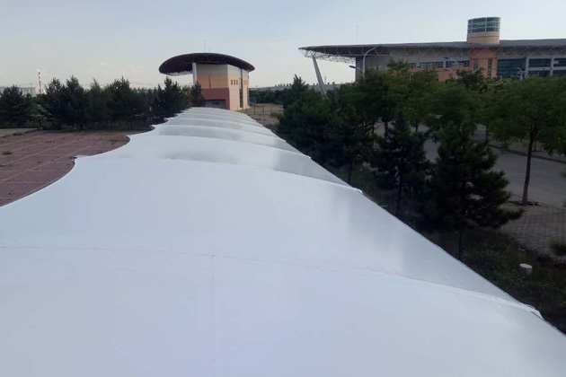 哈爾濱膜結構建筑保持表面光滑的探討